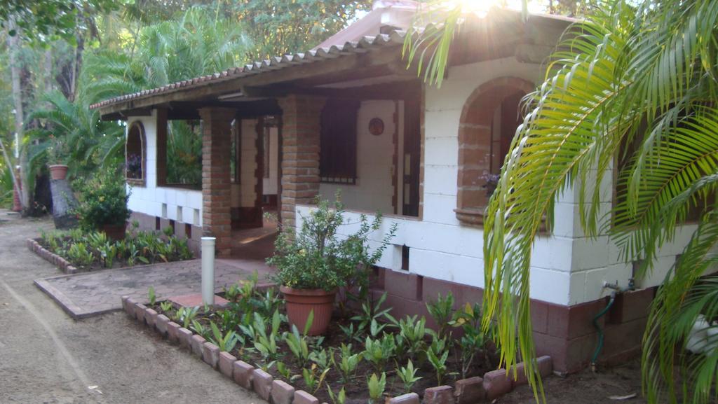Quinta Erika Boutique Hotel By Rotamundos Coyuca de Benitez Екстер'єр фото